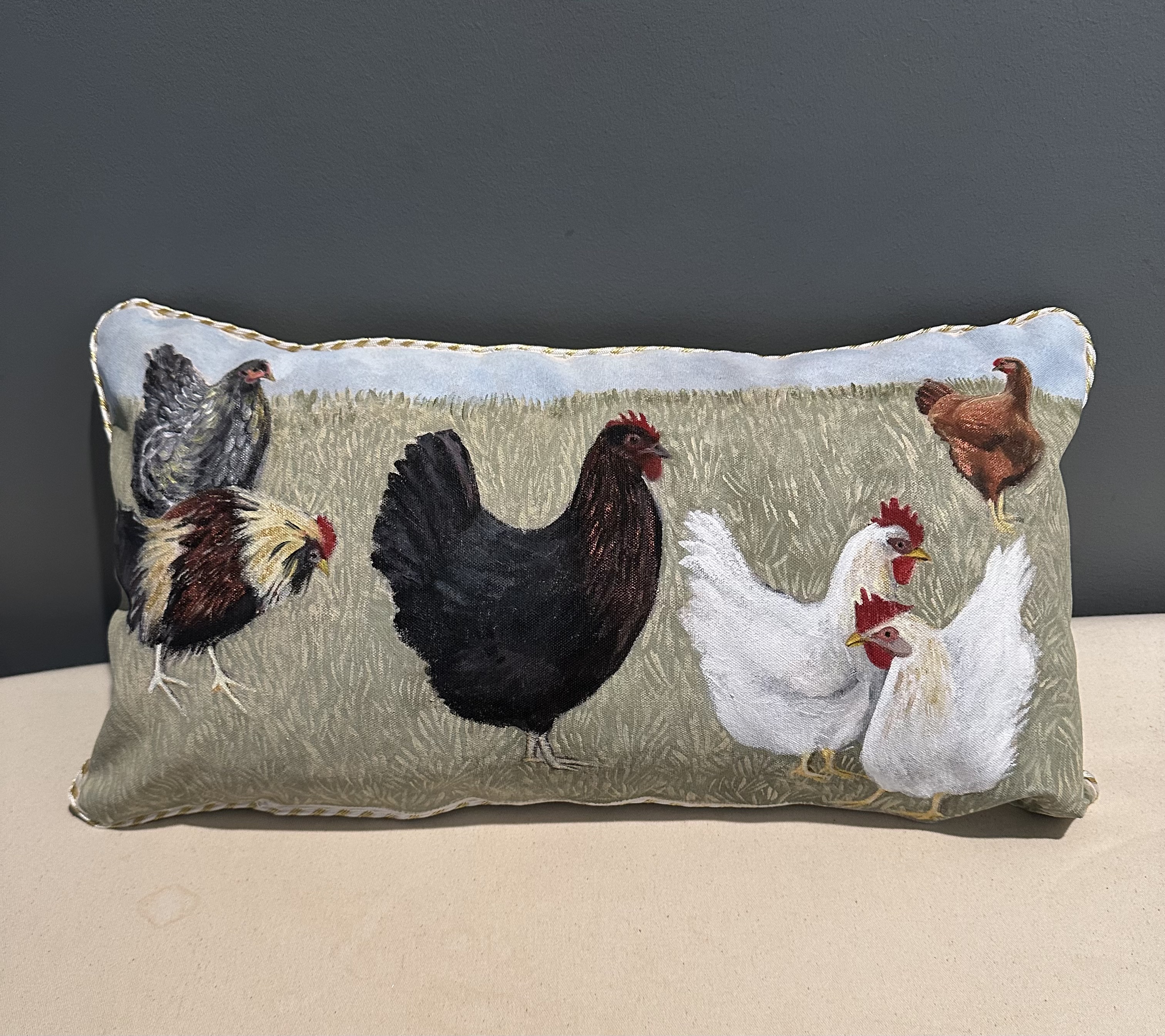Lumbard Pillow, Roosters